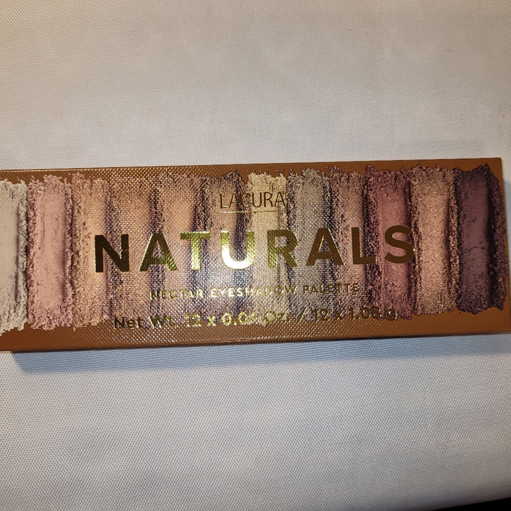 NWT 1 Lacura Naturals Eyeshadow Palette with 12 Shades-"Nectar Eyeshadow Palette